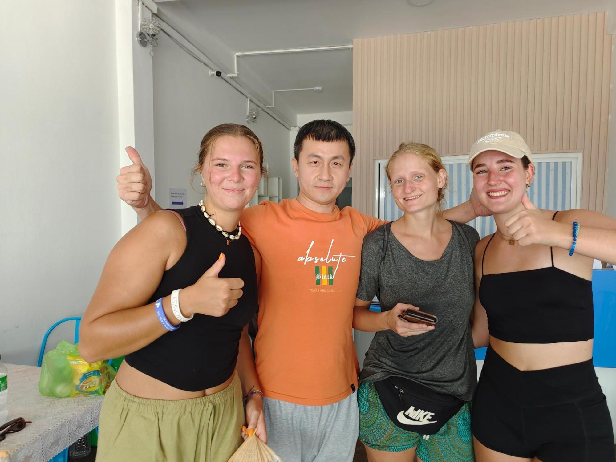 Ocean Blue Hostel Vientiane Ban Nongdouang Buitenkant foto